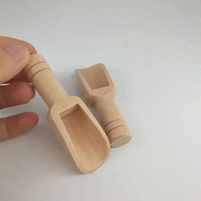 Миниатюрный совок для сыпучих продуктов