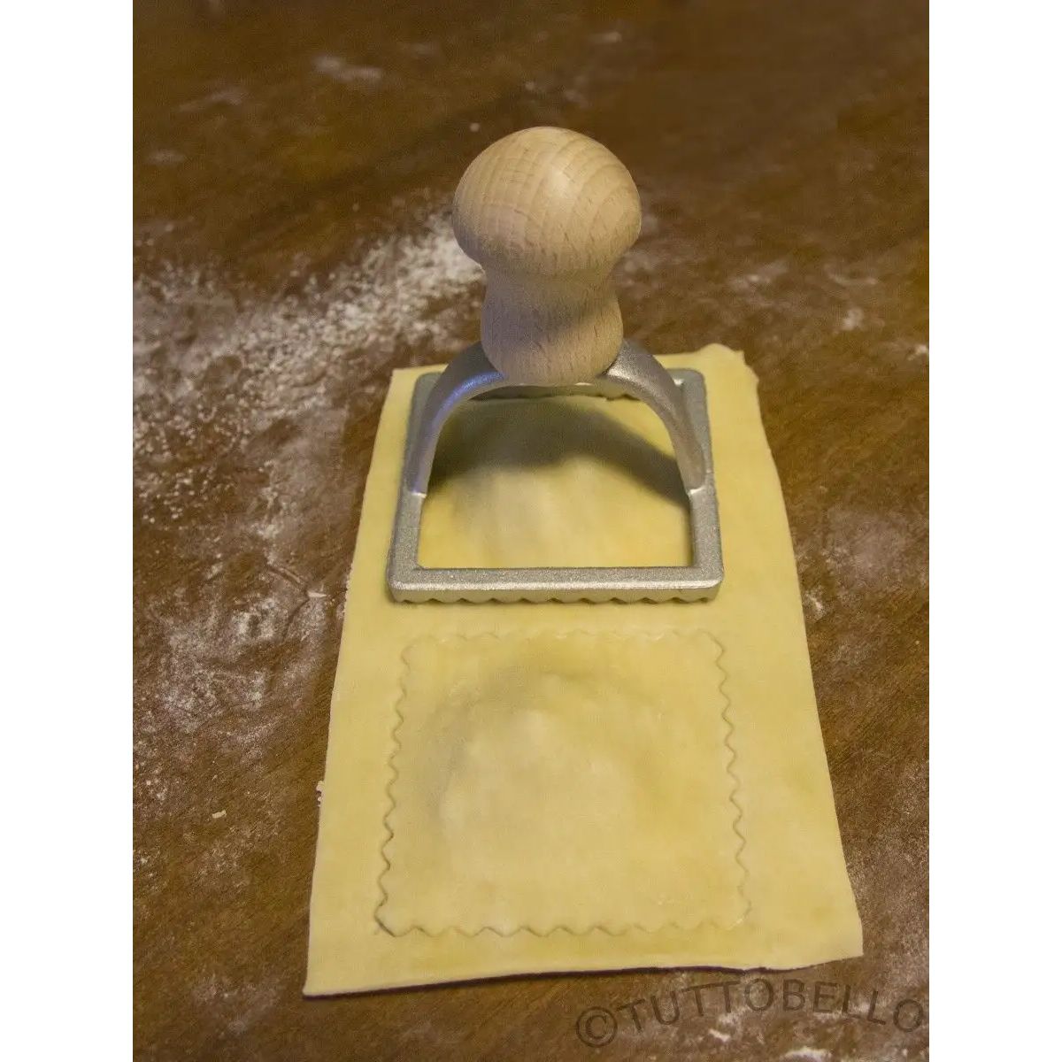 Набор больших штампов для равиоли круг и квадрат