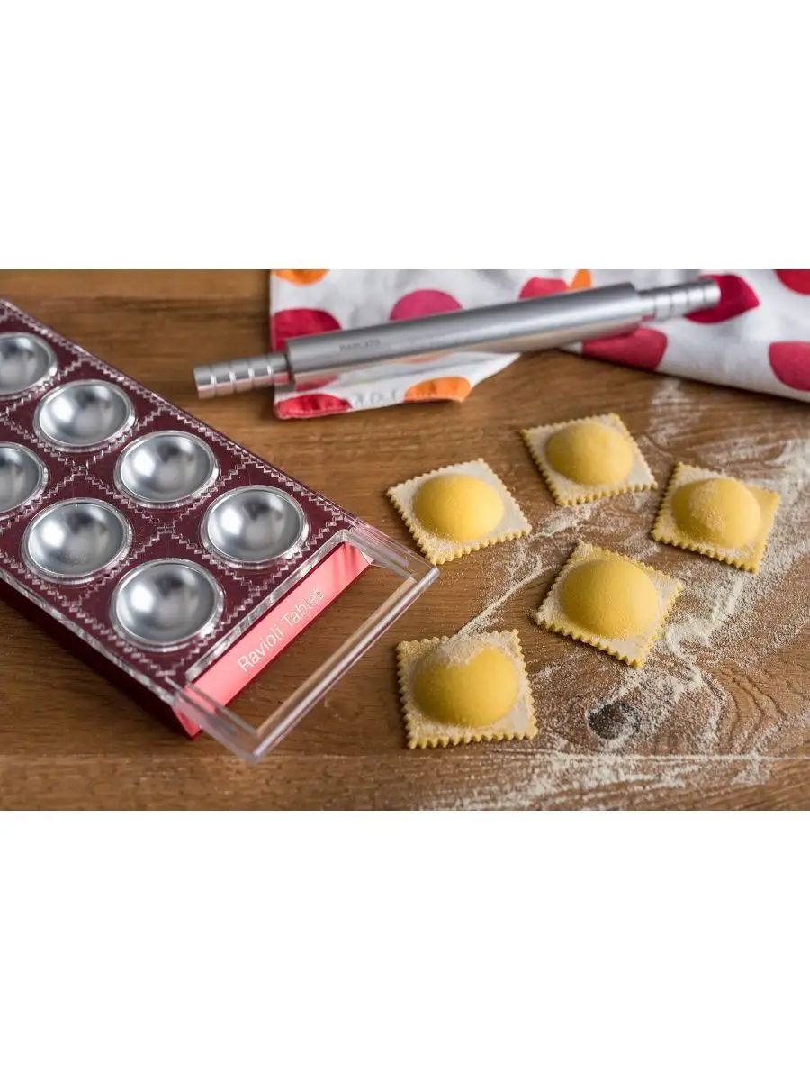 Форма для приготовления 10 квадрантых равиоли Marcato Design со скалкой