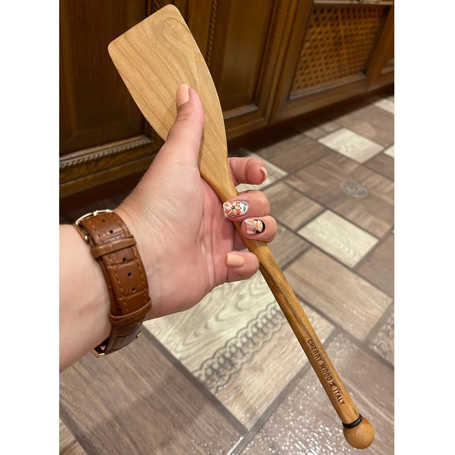 Длинная кухонная лопатка из вишни