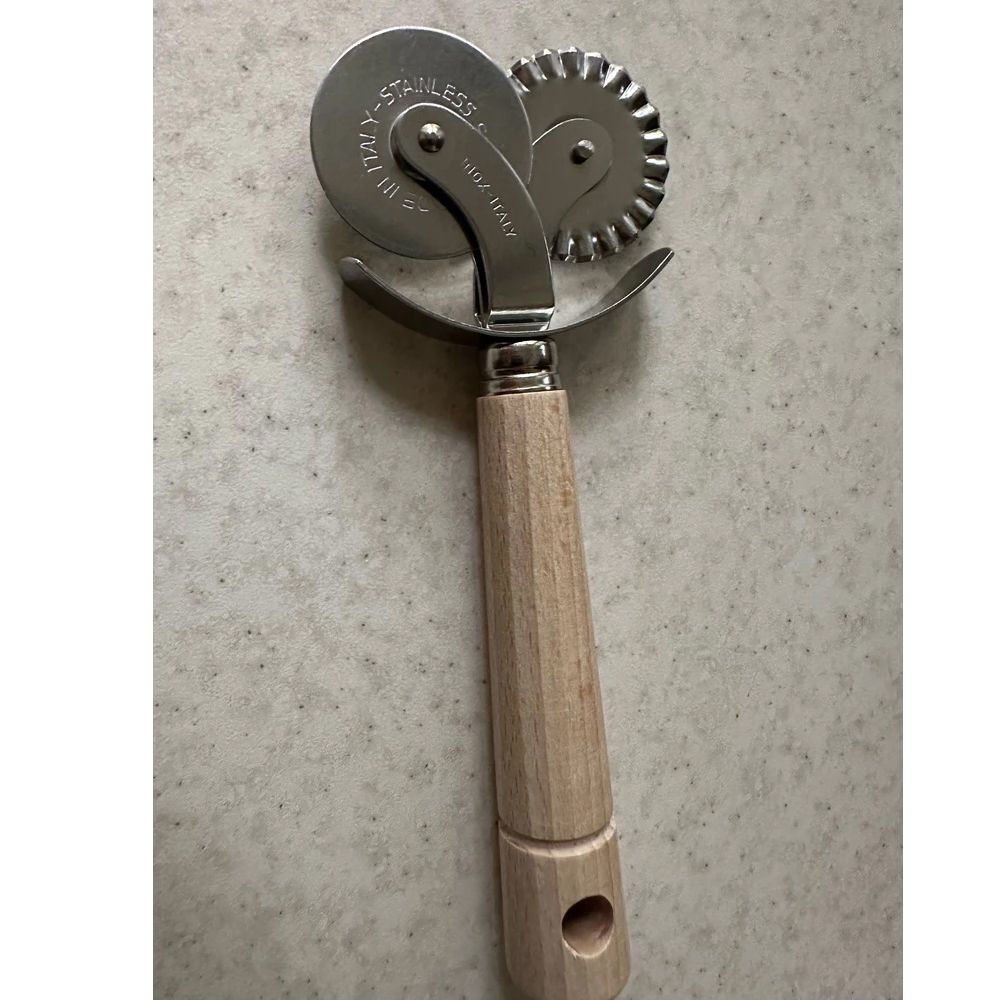 Крутящийся двойной нож для теста и пасты