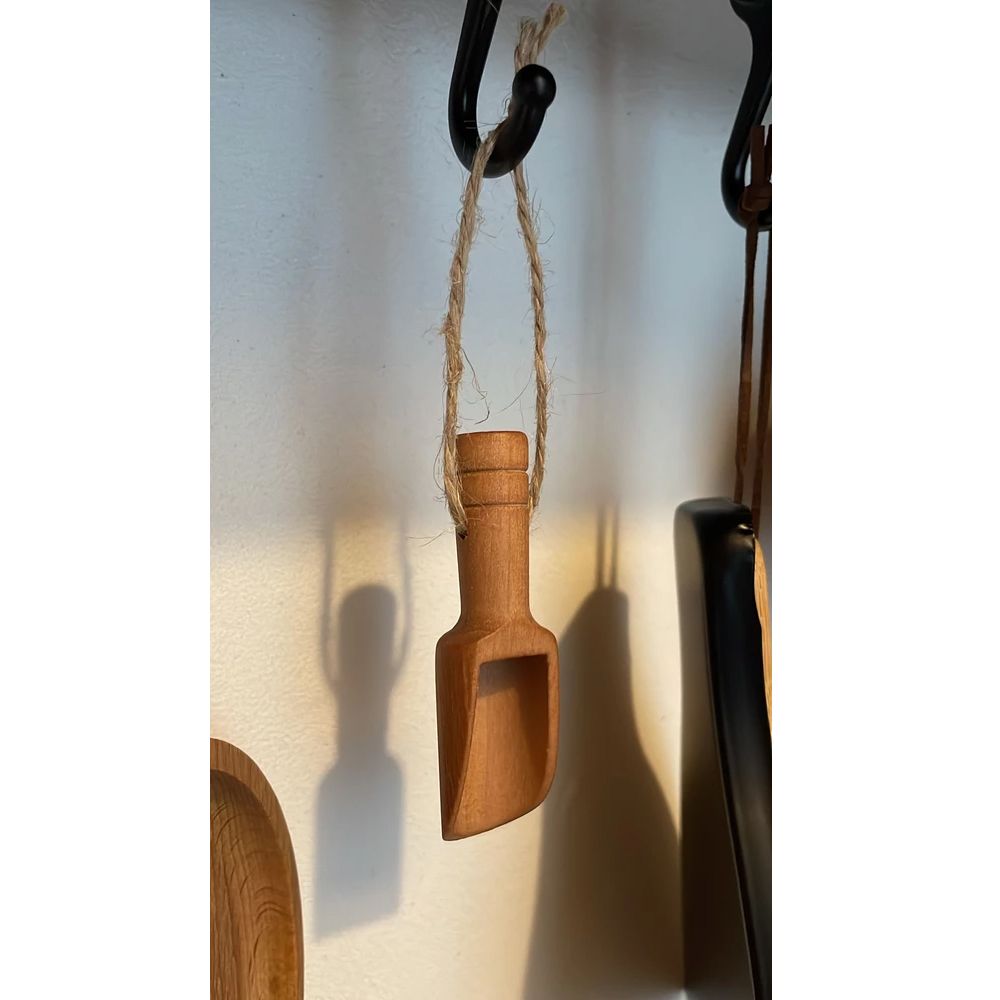 Миниатюрный совок для сыпучих продуктов