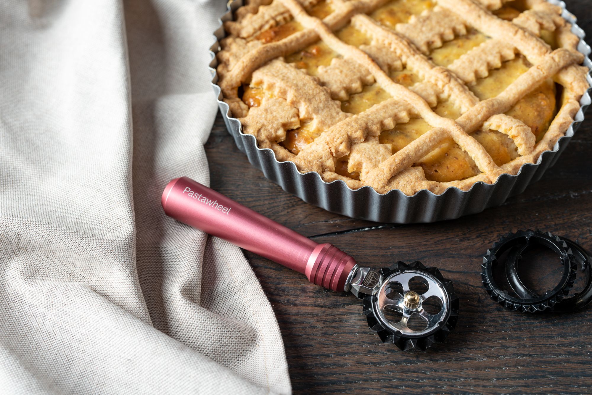 Итальянский нож для фигурной резки теста Marcato Pastawheel со сменными режущими принадлежностями