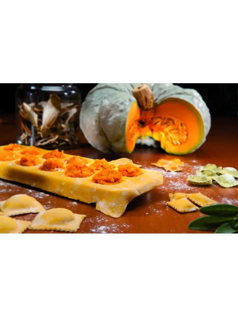 Форма для приготовления 12 круглых равиоли Eppicotispai 52х52 мм. со скалкой