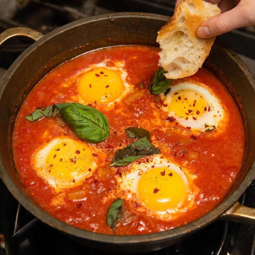 Завтрак по-итальянски: От сладкого cornetto до "Яиц в Чистилище" – как начать день с огоньком