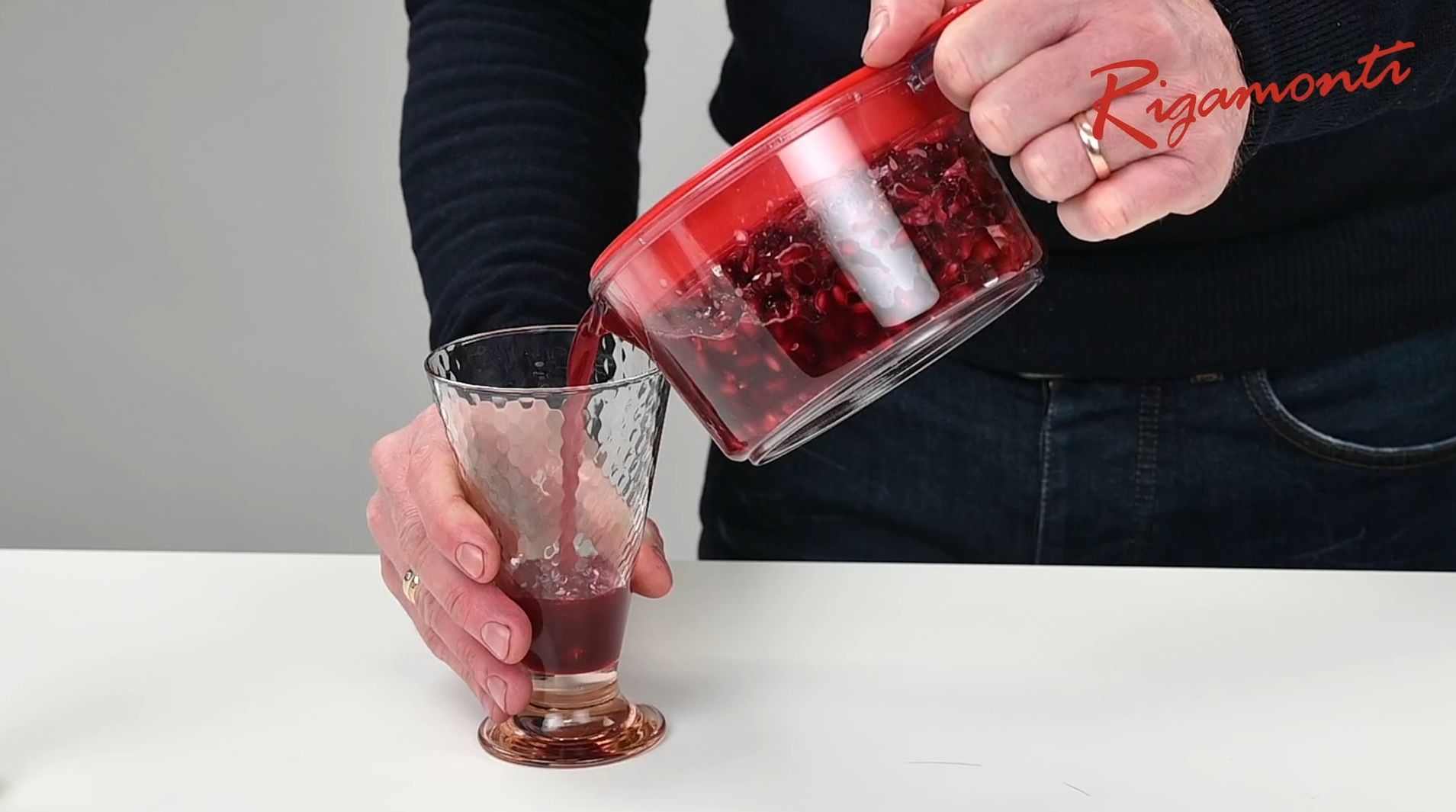 Прибор для очистки граната Rigamonti Melosgrano