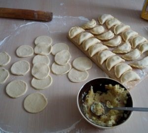 Тестораскатка Imperia и украинские вареники 6.jpg Тестораскатка Imperia и украинские вареники 6.jpg