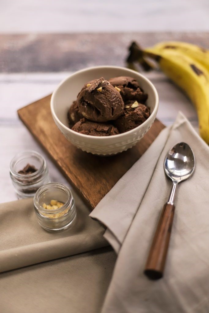 Как сделать мороженое всего из двух ингредиентов