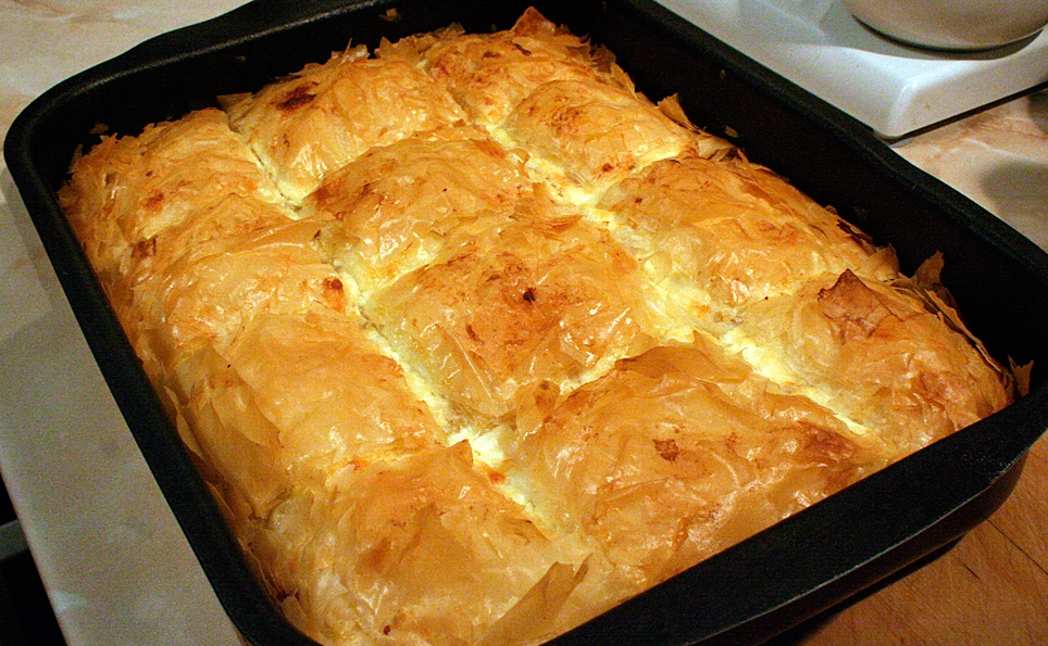 Грузинская ачма: сырная история в тесте