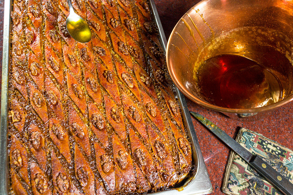 Пахлава медовая: проще простого и слаще сладкого