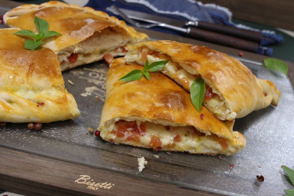 Рецепт кальцоне Маргарита