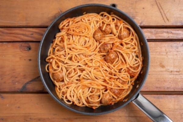 Паста с фрикадельками